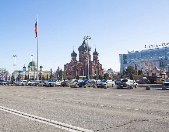 В связи с ремонтными работами на площади Ленина с 8 апреля парковка будет закрыта