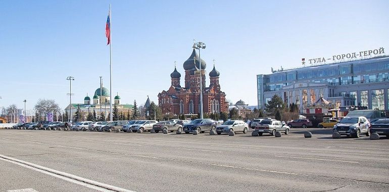 В связи с ремонтными работами на площади Ленина с 8 апреля парковка будет закрыта